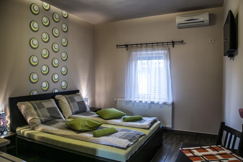 Aranyhid Vendeghaz Hotel Mako Exterior photo